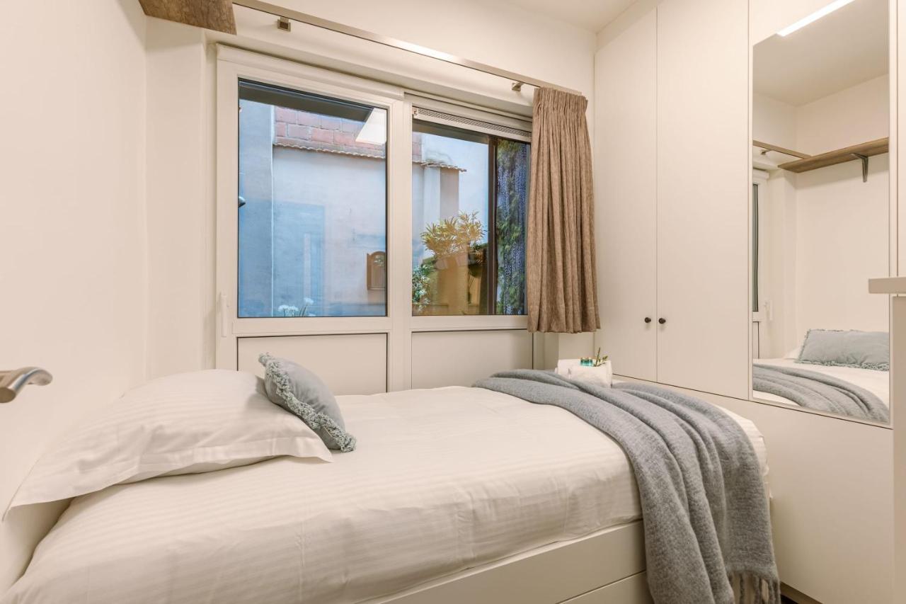 Authentic Apartment In The Heart Of Antuérpia Exterior foto