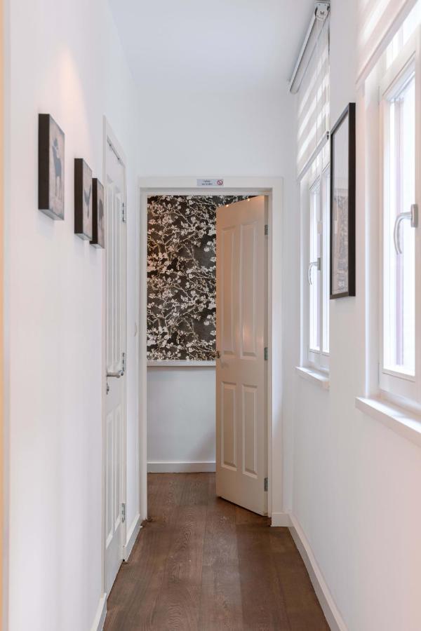 Authentic Apartment In The Heart Of Antuérpia Exterior foto