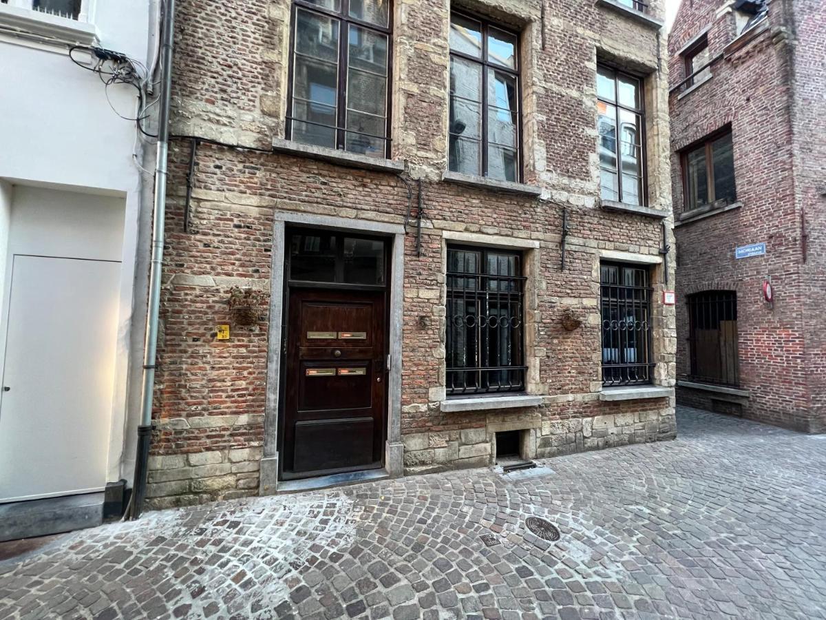 Authentic Apartment In The Heart Of Antuérpia Exterior foto